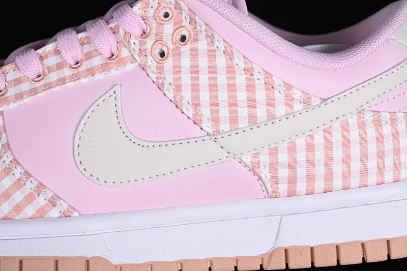 All categories Nk SB Dunk series Nk SB Dunk Low low-top sneakers Nk Dunk Low "Pink Gingham" pink seersucker color SB low-top casual sneakers FB9881-600